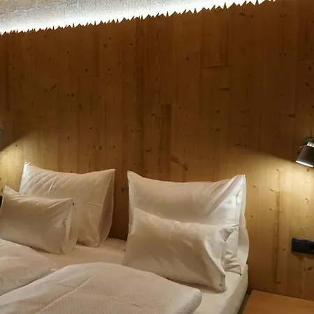 Arlberghome Komfort-Apartments & Privat-Sauna Wald am Arlberg Exterior foto